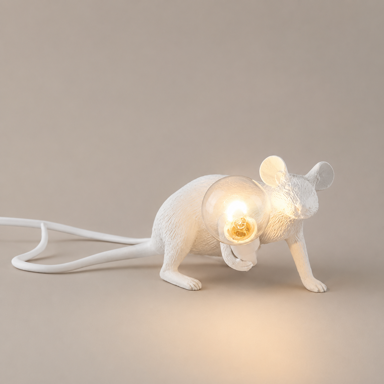 Mouse Resin Table Lamp