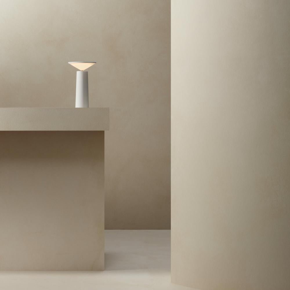 Cordless Rechargeable LED Table Lamp Tilting Cone Head Dimmable
