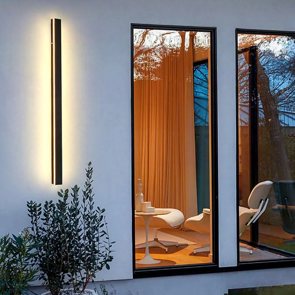 Minimalist Black Linear Outdoor Waterproof LED Wall Light